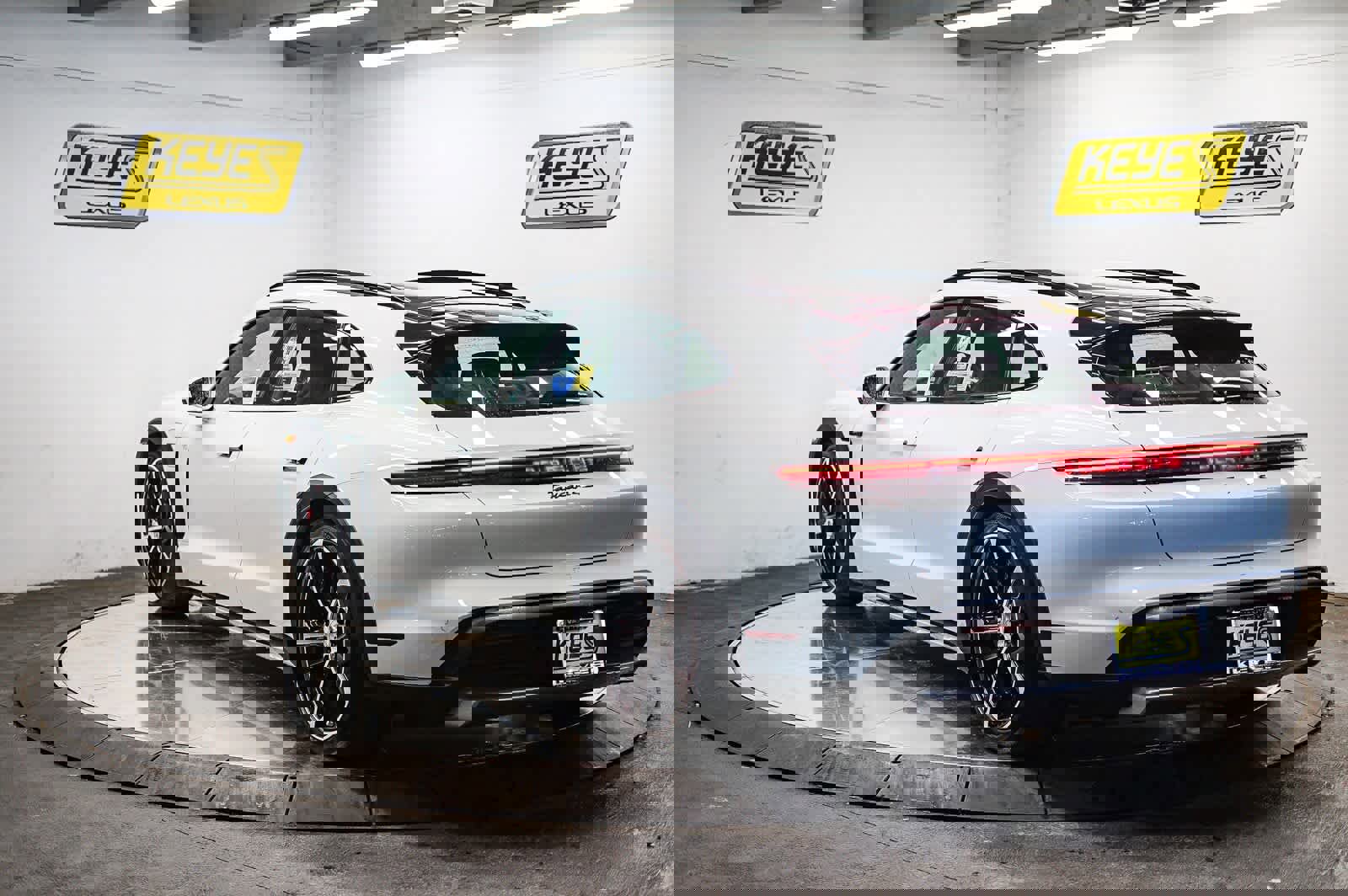 Used 2025 Porsche Taycan 4S image 2