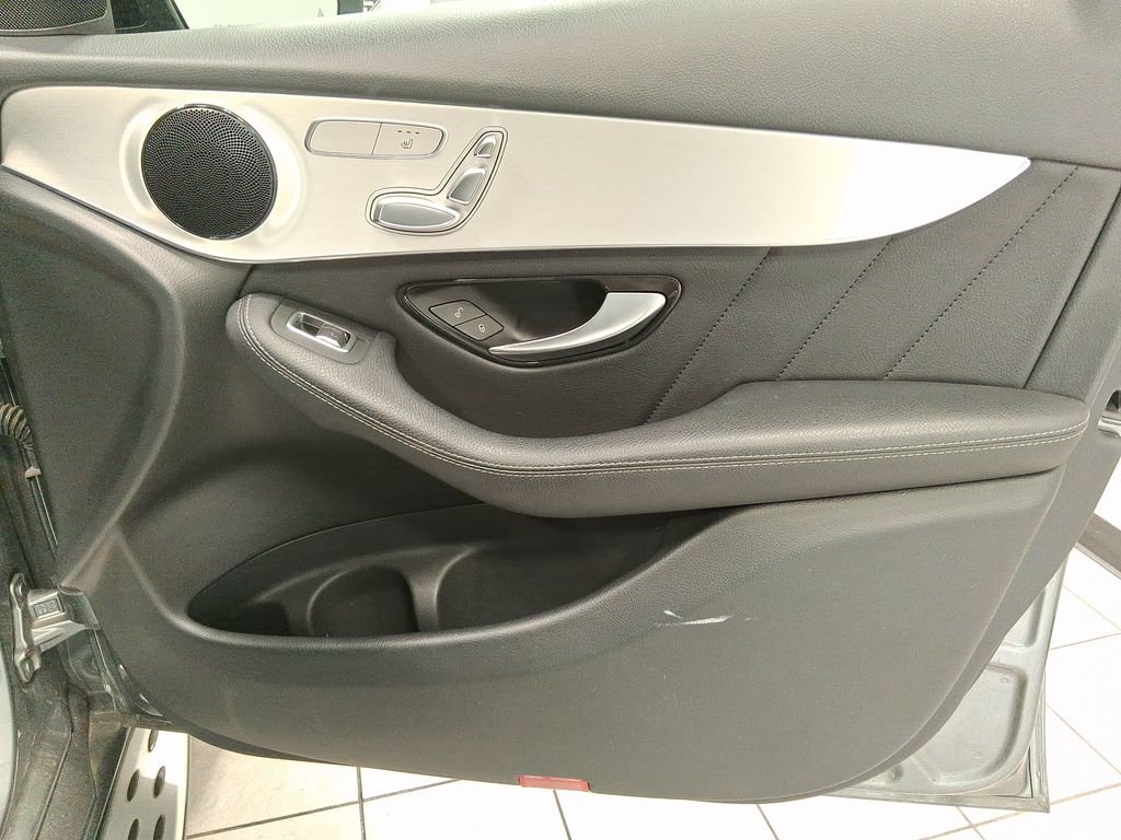 Used 2019 Mercedes-Benz GLC 300 image 44