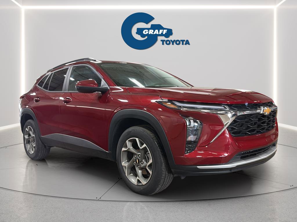 Used 2025 Chevrolet Trax LT w/ LT Convenience Package FWD image 10