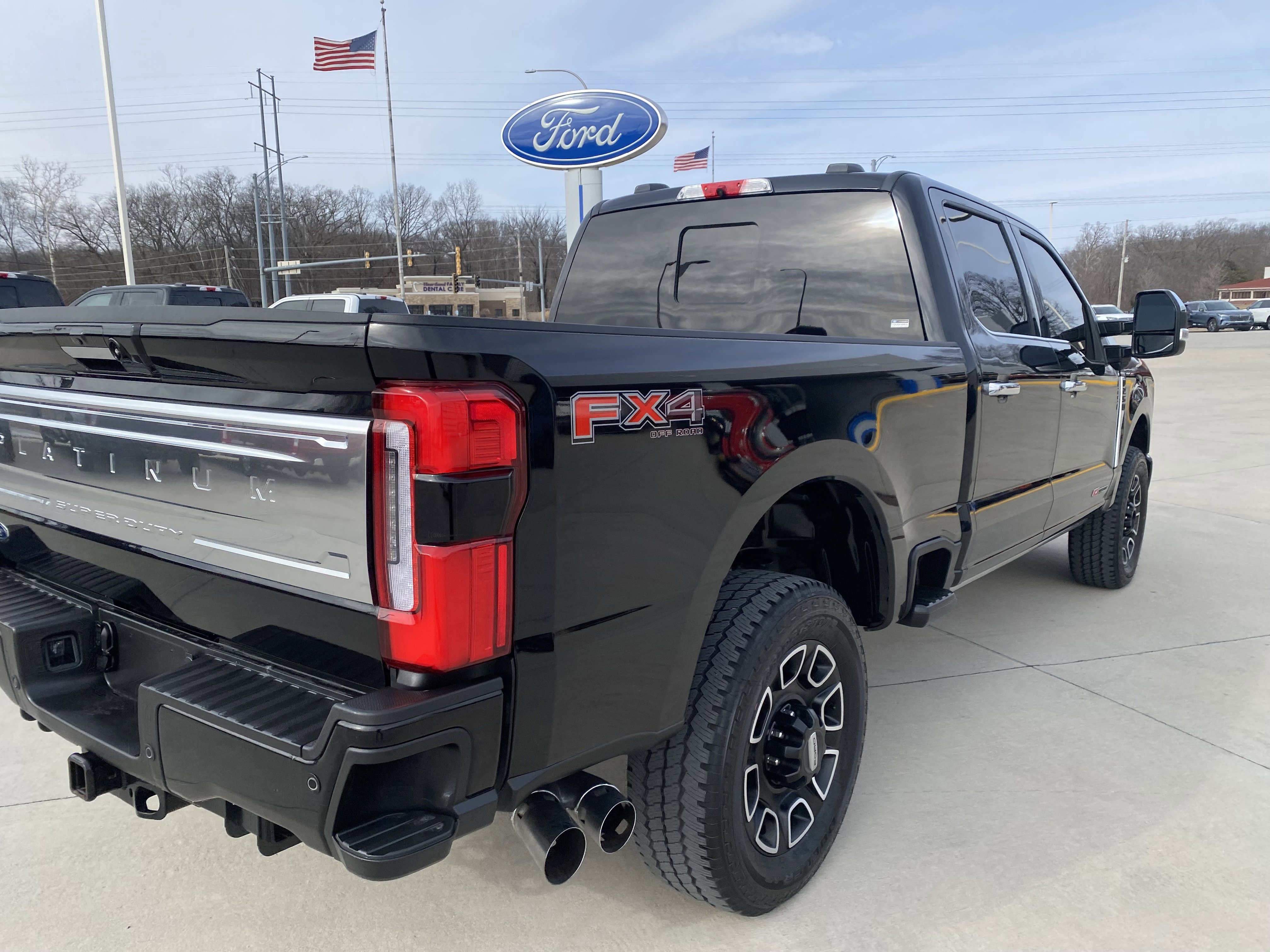 Used 2024 Ford F250 Platinum image 5