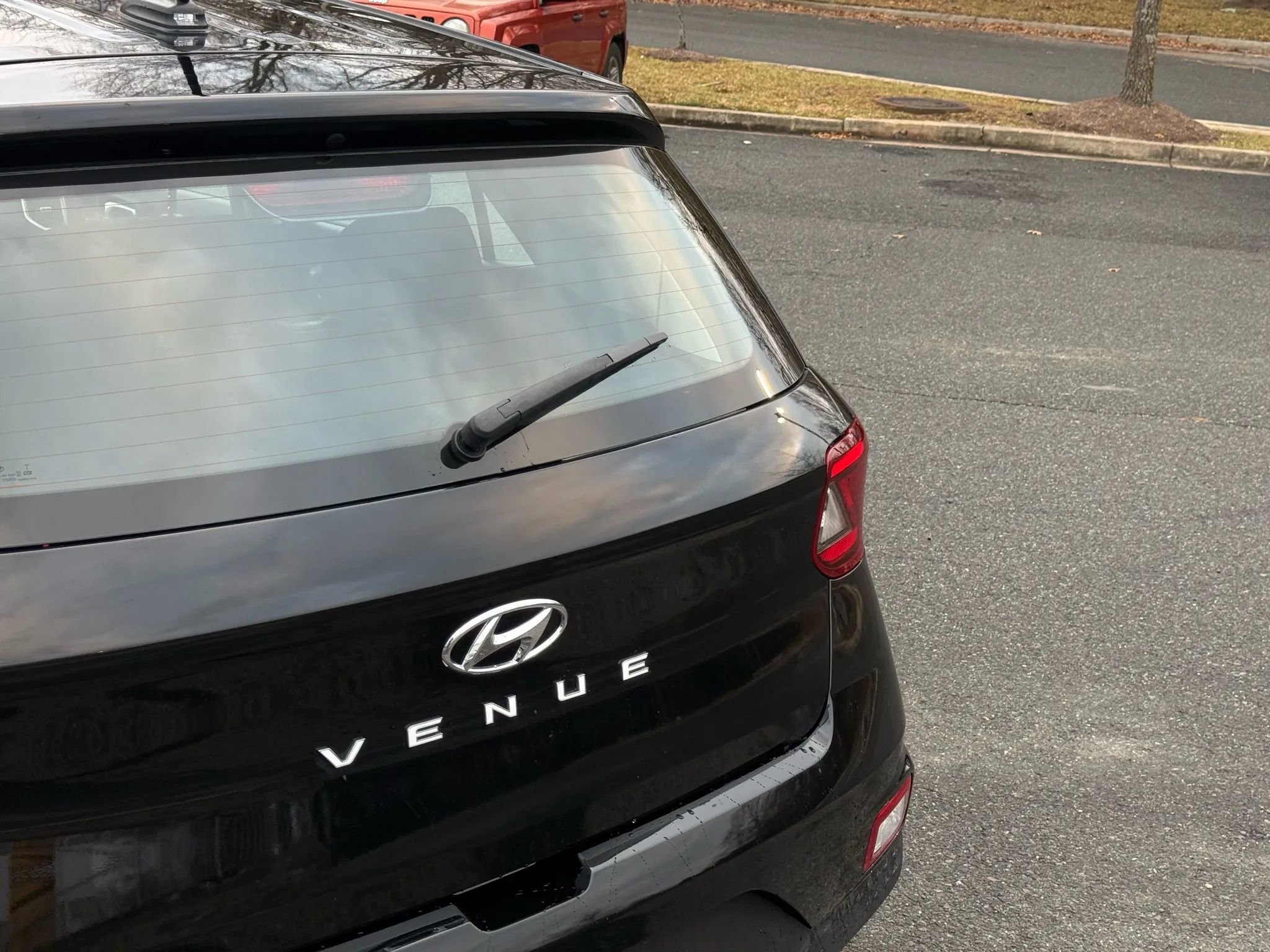 Used 2023 Hyundai Venue SE w/ Cargo Package image 5