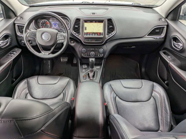 Used 2019 Jeep Cherokee Trailhawk AWD/4WD image 15
