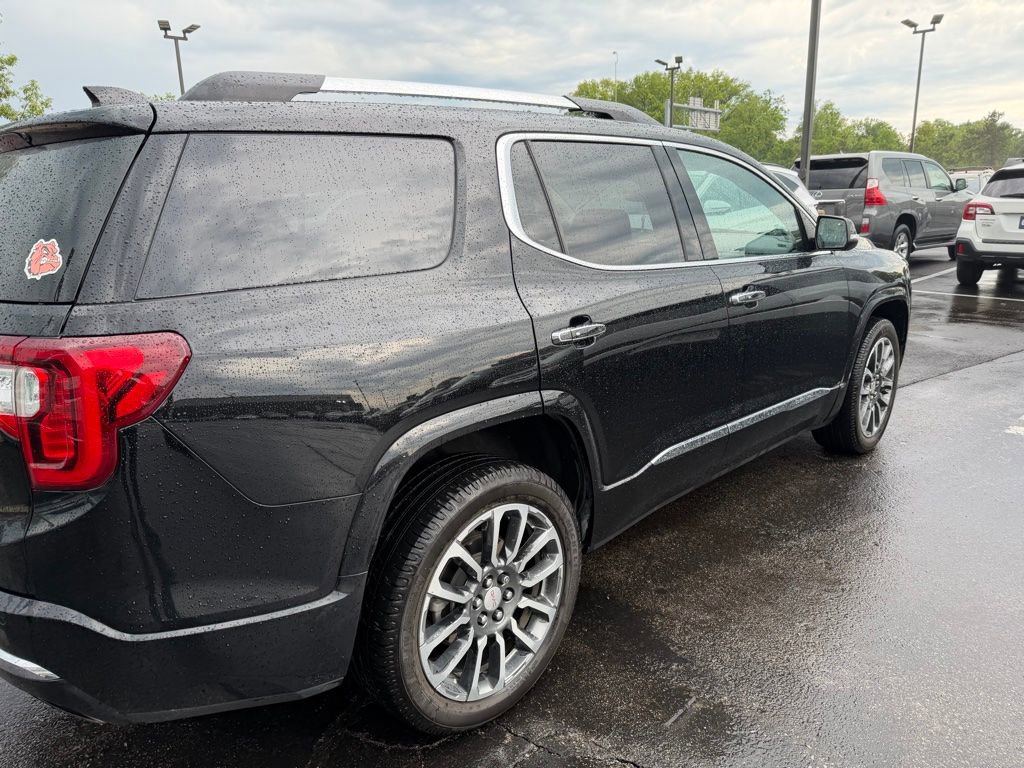 Used 2020 GMC Acadia Denali w/ Technology Package FWD image 4