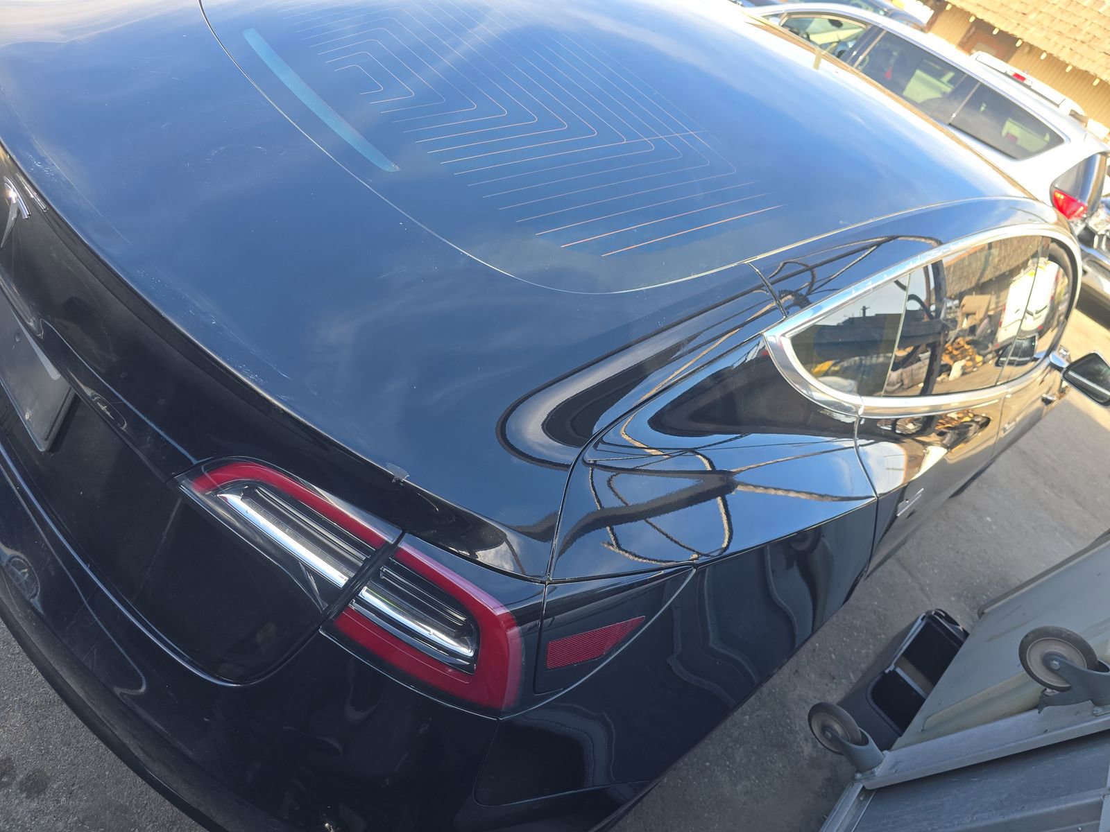 Used 2019 Tesla Model 3 Standard Range Plus image 4