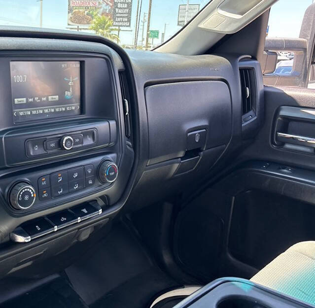 Used 2018 Chevrolet Silverado 2500 W/T w/ WT Convenience Package AWD/4WD image 13