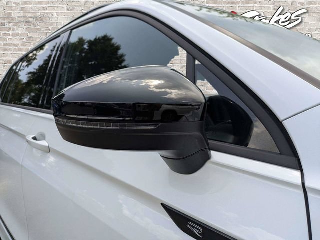 Certified 2023 Volkswagen Tiguan SE R-Line FWD image 12