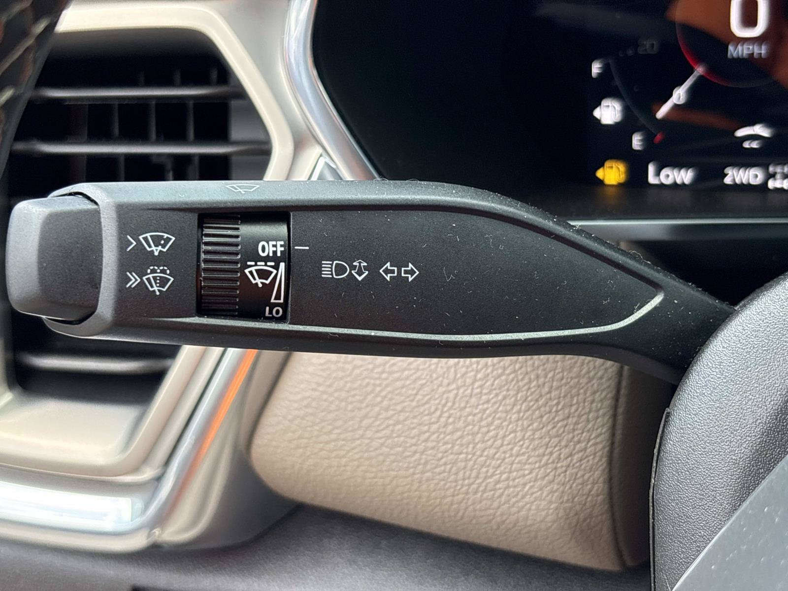 Used 2026 GMC Canyon Denali AWD/4WD image 21