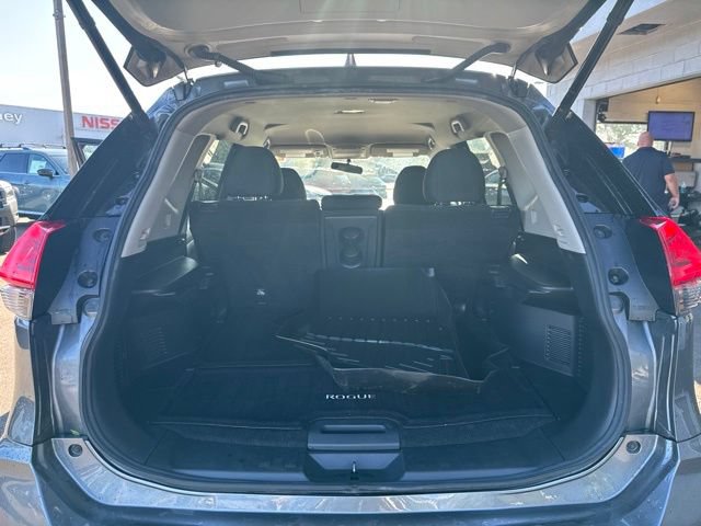 Used 2018 Nissan Rogue SV AWD/4WD image 21