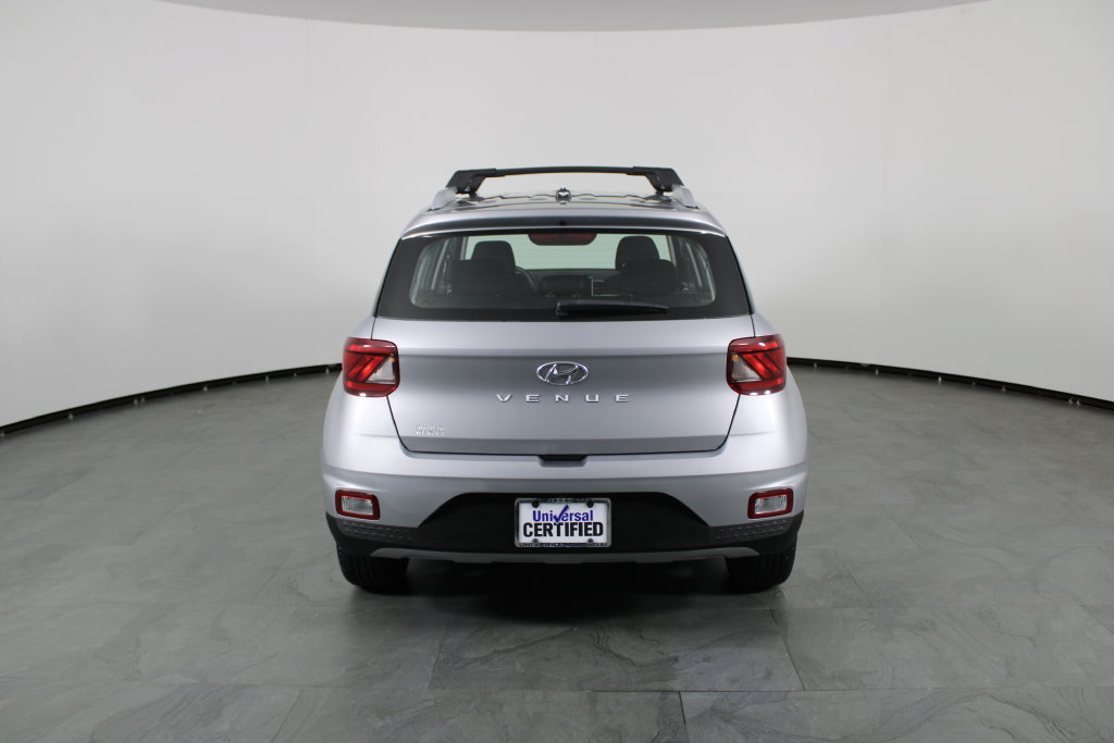 Certified 2026 Hyundai Venue SEL FWD image 10