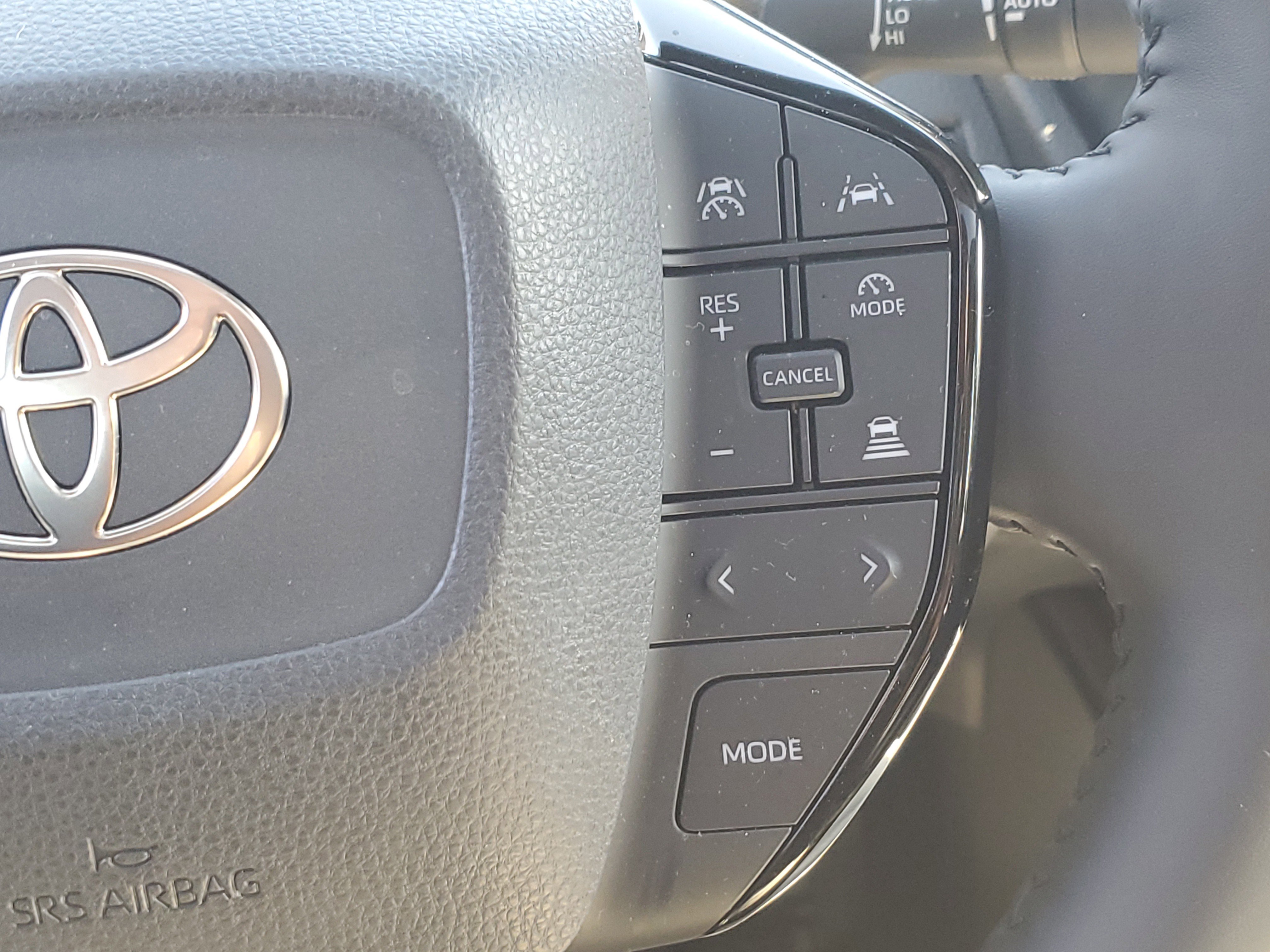 Certified 2025 Toyota Prius Limited image 25