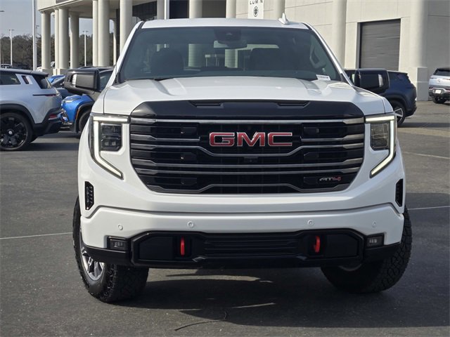 Used 2025 GMC Sierra 1500 AT4 image 2