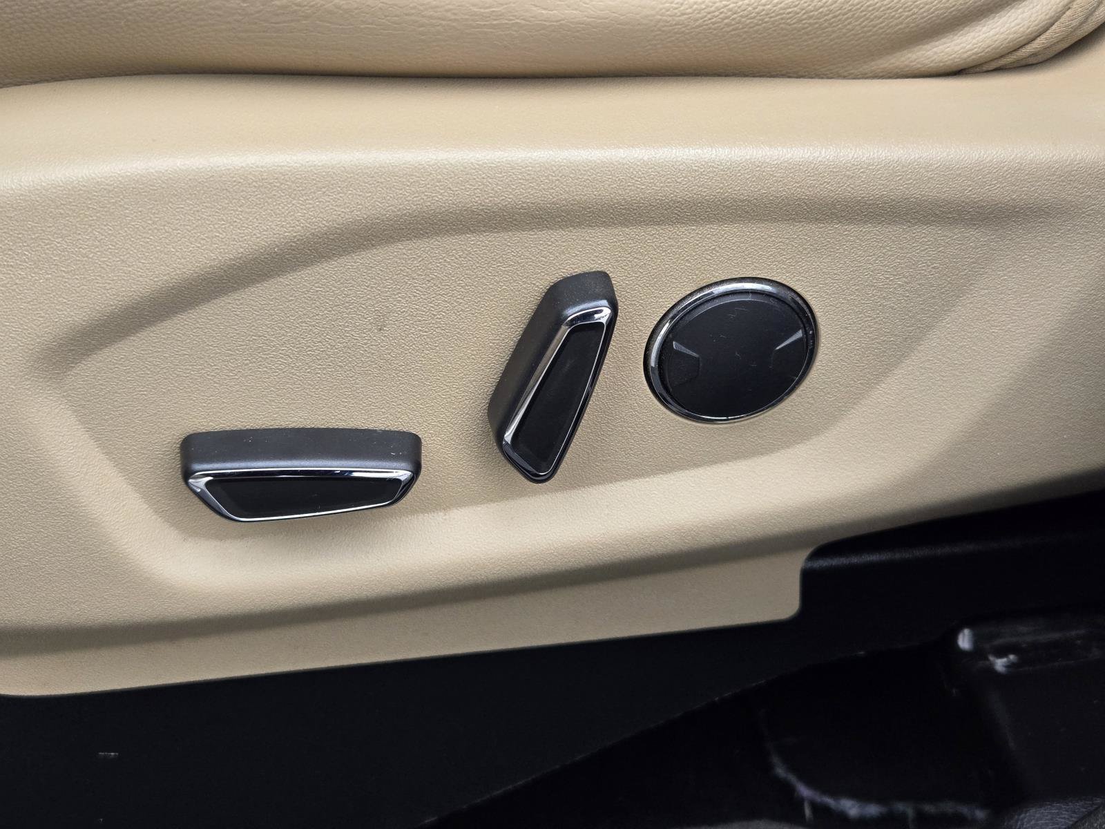 Used 2017 Ford Explorer Limited FWD image 23