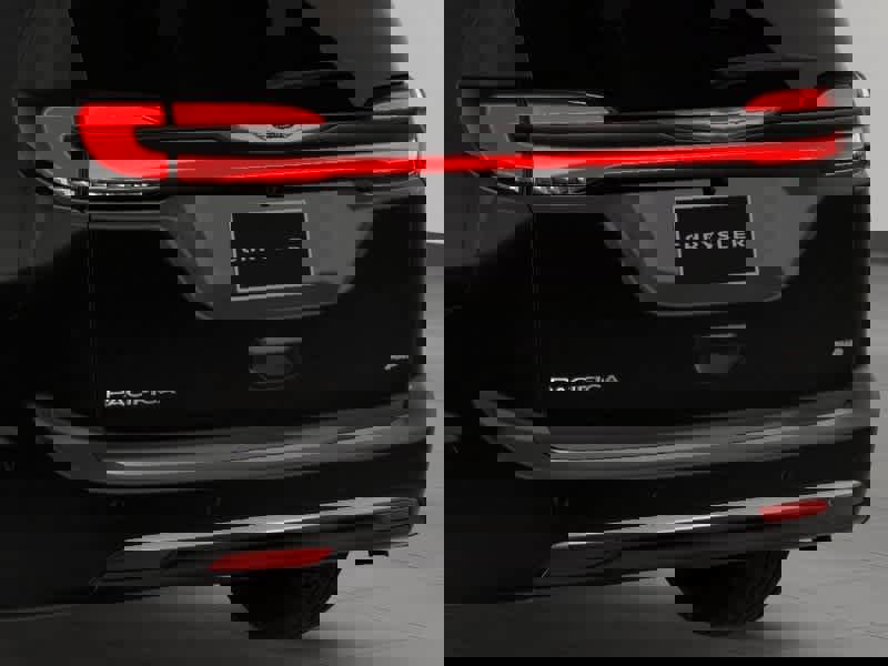 New 2026 Chrysler Pacifica Select image 16