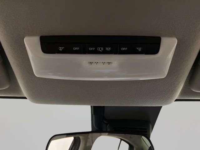 Used 2021 Nissan Versa S image 62