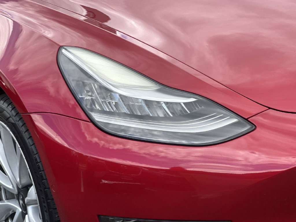 Used 2018 Tesla Model 3 Long Range RWD image 8