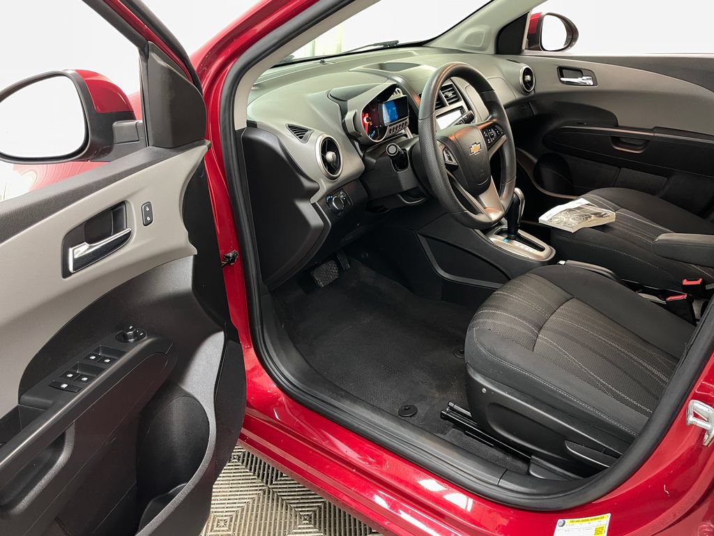 Used 2016 Chevrolet Sonic LT FWD image 15
