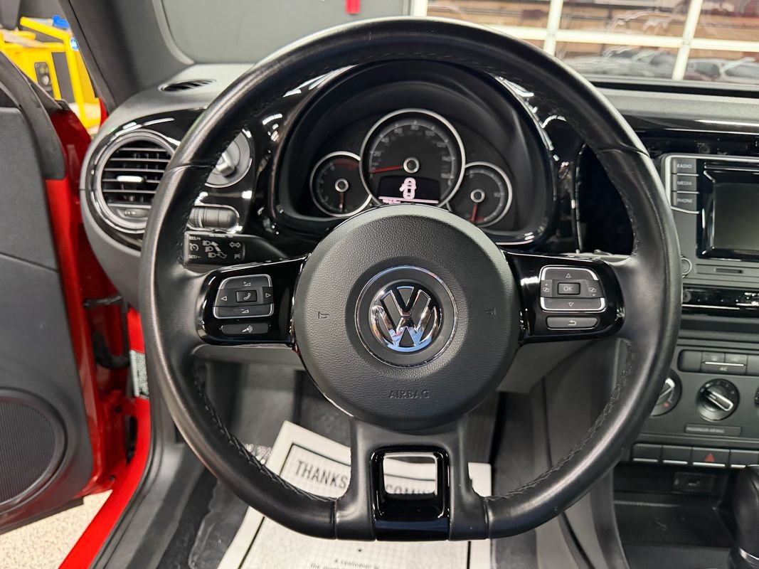 Used 2018 Volkswagen Beetle 2.0T S FWD image 18