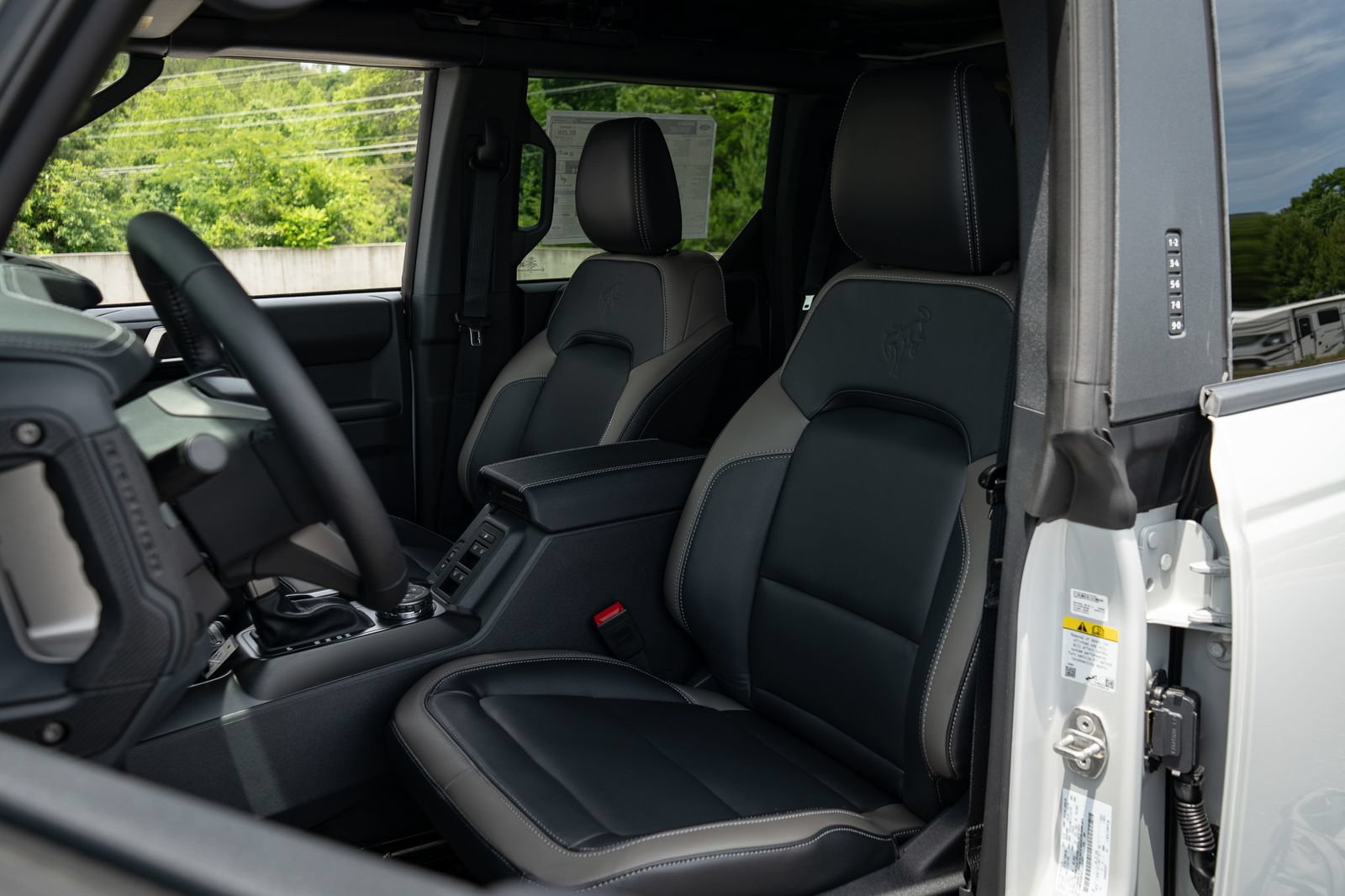New 2026 Ford Bronco Outer Banks w/ Sasquatch Package AWD/4WD image 15