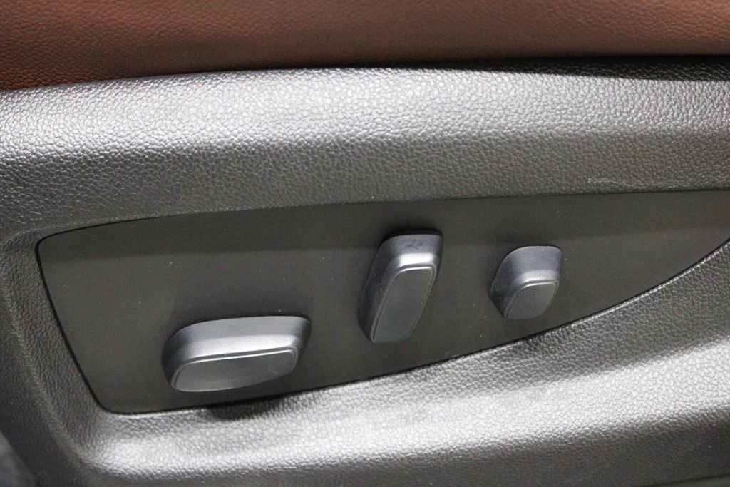 Used 2019 Chevrolet Tahoe Premier w/ Premier Plus Edition image 23