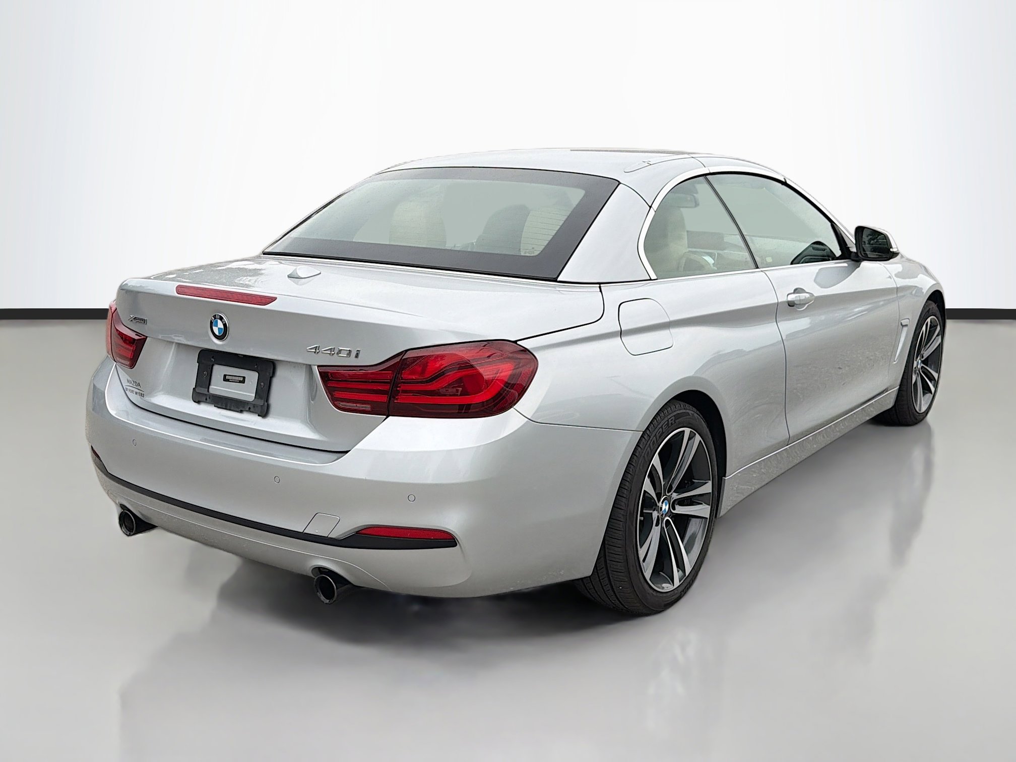 Used 2020 BMW 440i xDrive Convertible image 3