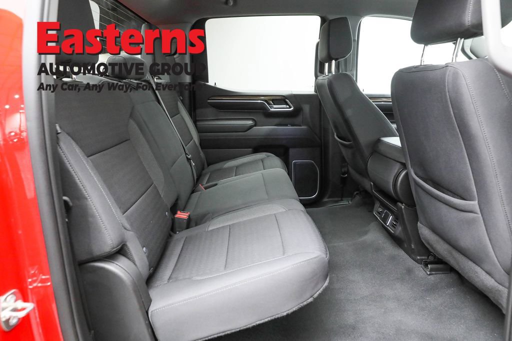 Used 2023 Chevrolet Silverado 1500 LT AWD/4WD image 25