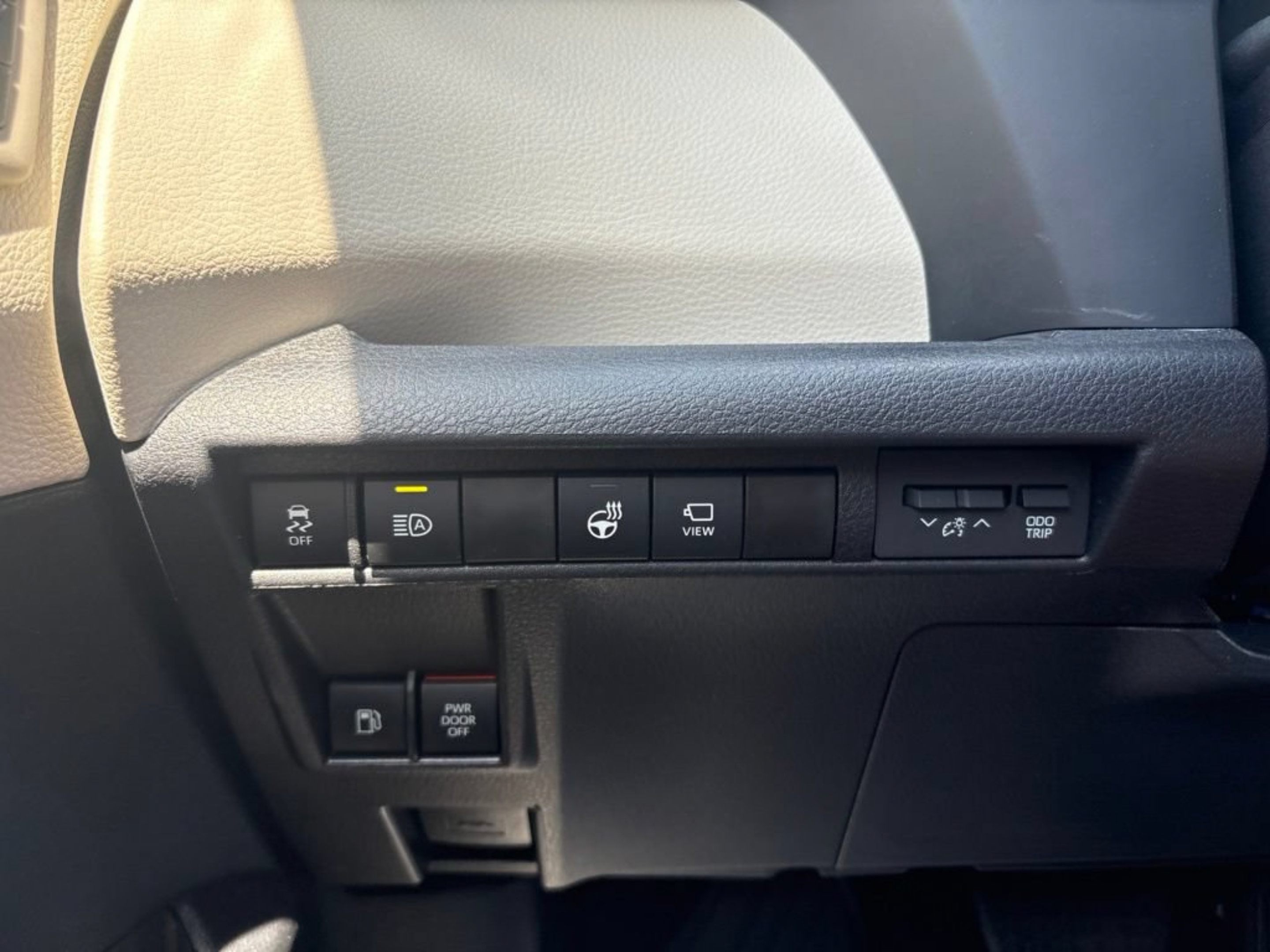 Certified 2026 Toyota Sienna Platinum AWD/4WD image 15