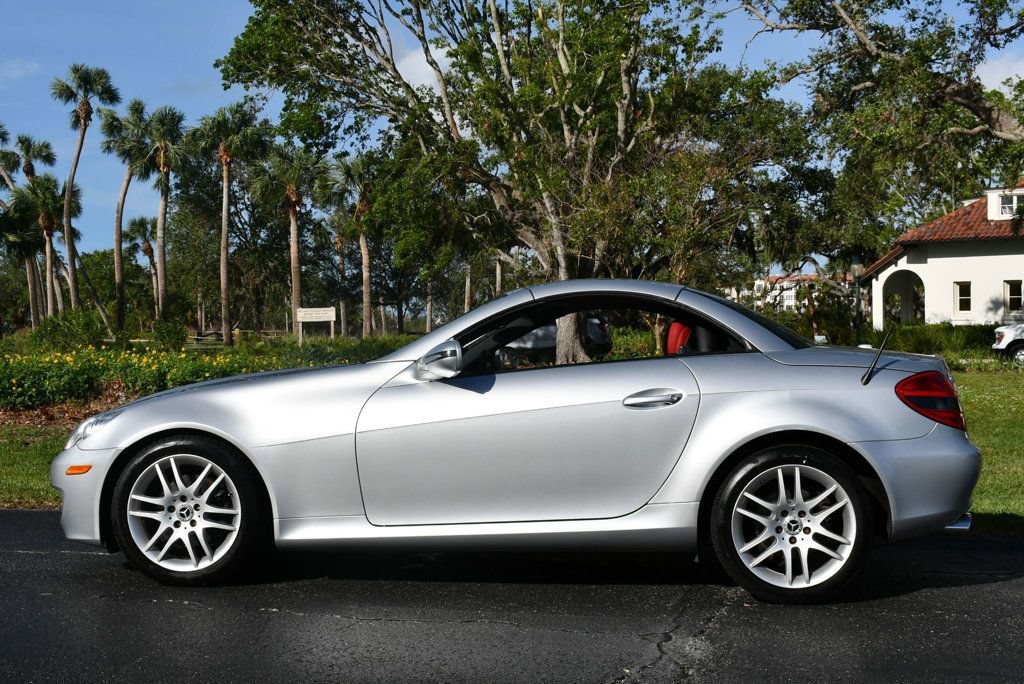 Used 2009 Mercedes-Benz SLK 300 image 34