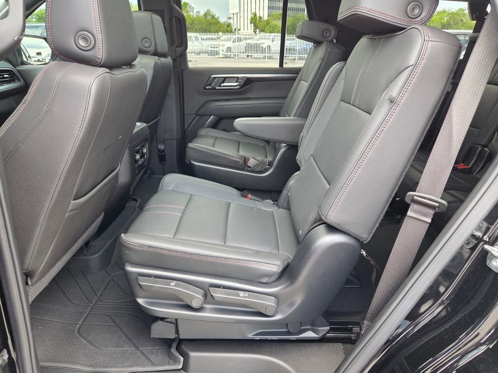 Used 2025 Chevrolet Tahoe RST w/ Comfort Package RWD image 8