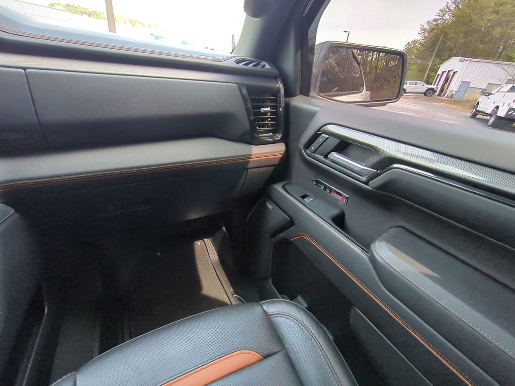 Used 2023 GMC Sierra 1500 AT4 w/ Technology Package image 22