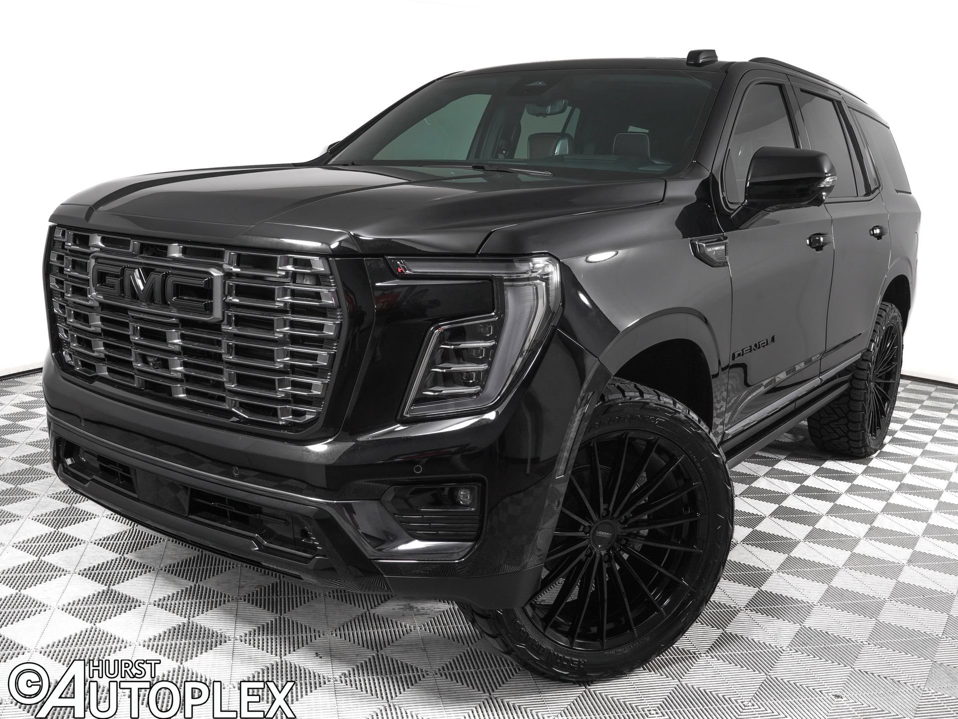 Used 2026 GMC Yukon Denali Ultimate AWD/4WD image 1