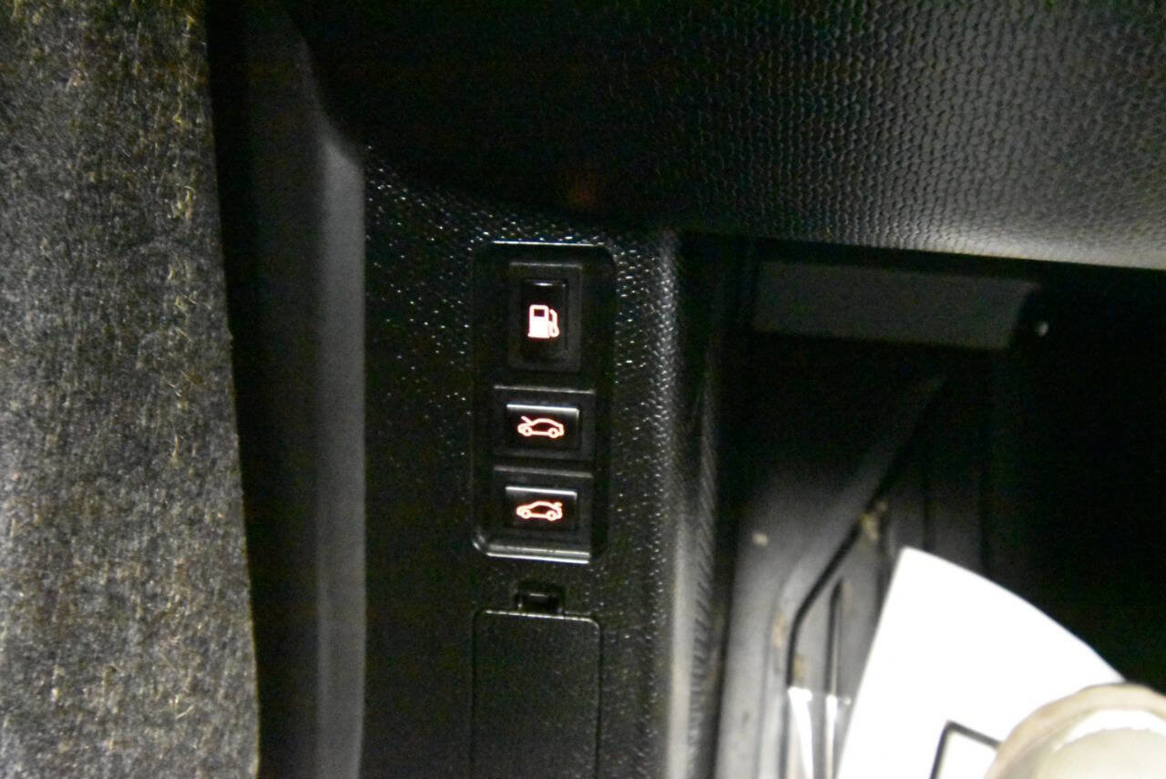 Used 2018 BMW i3 image 38