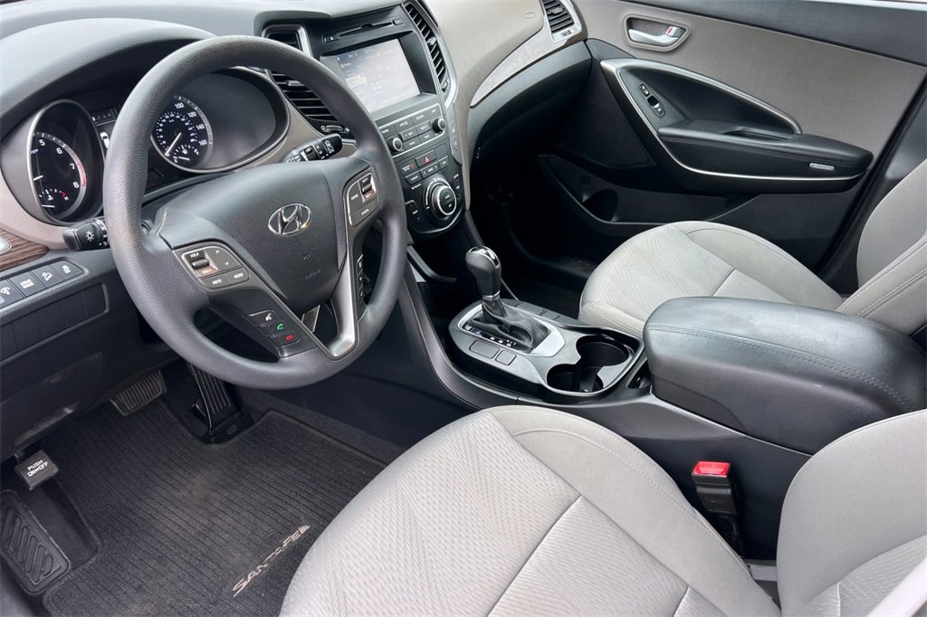 Used 2017 Hyundai Santa Fe Sport image 12