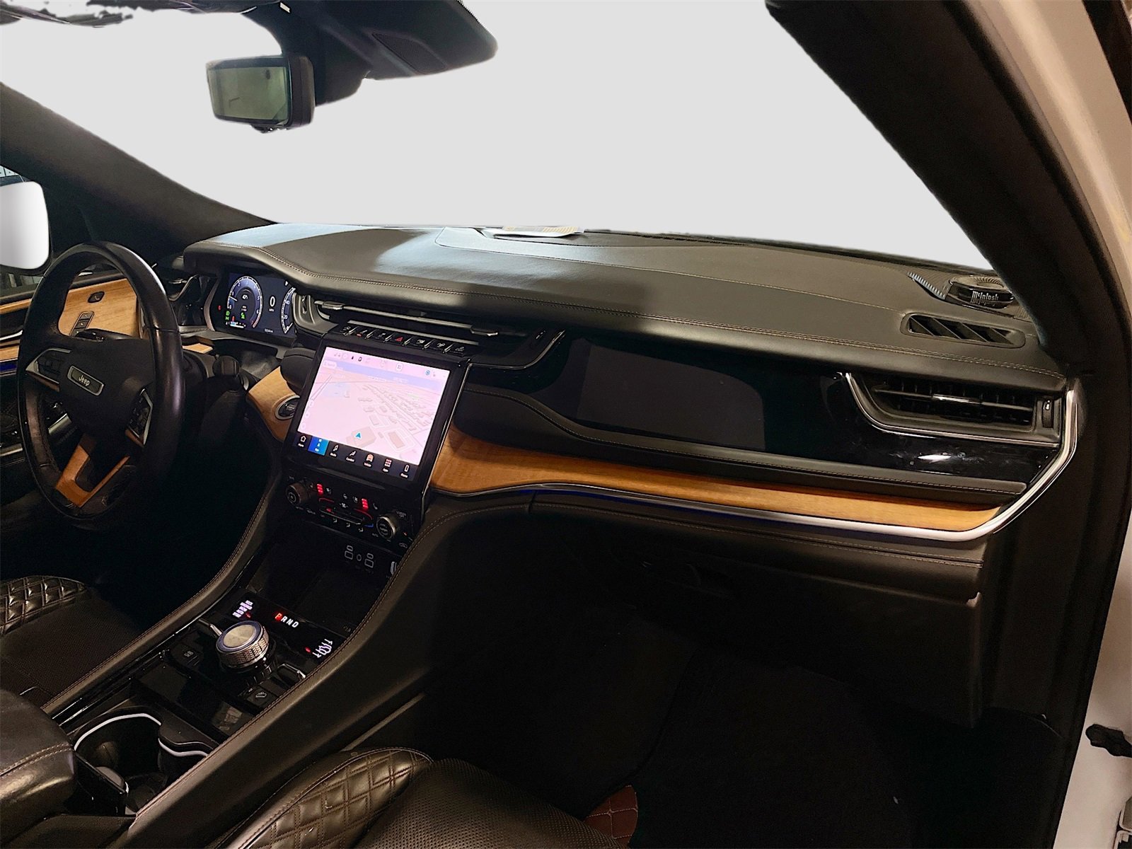 Used 2022 Jeep Grand Cherokee L Summit image 33