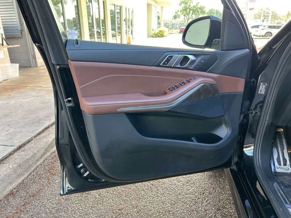 Used 2022 BMW X5 sDrive40i w/ M Sport Package image 44