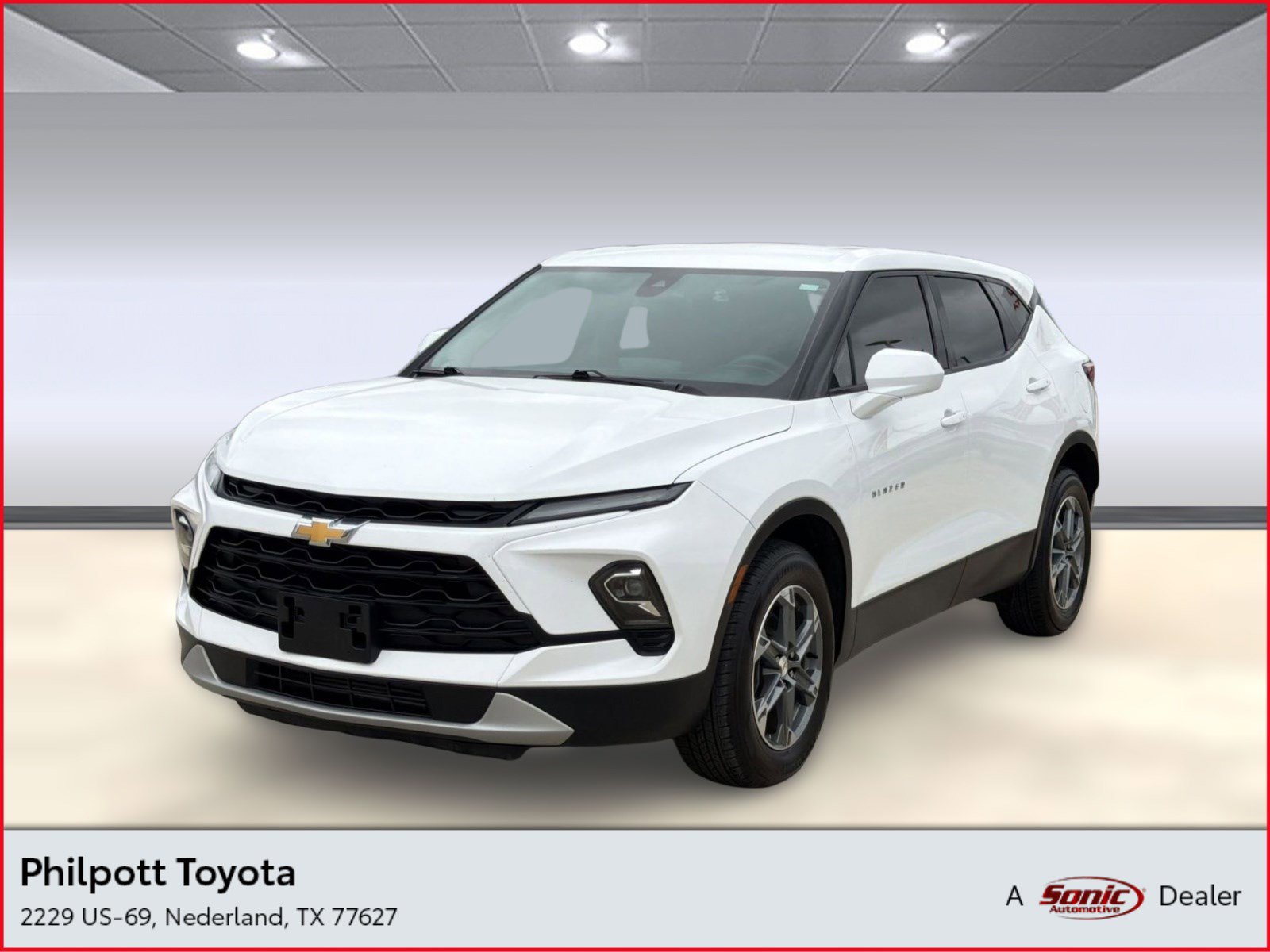Used 2023 Chevrolet Blazer LT FWD image 1