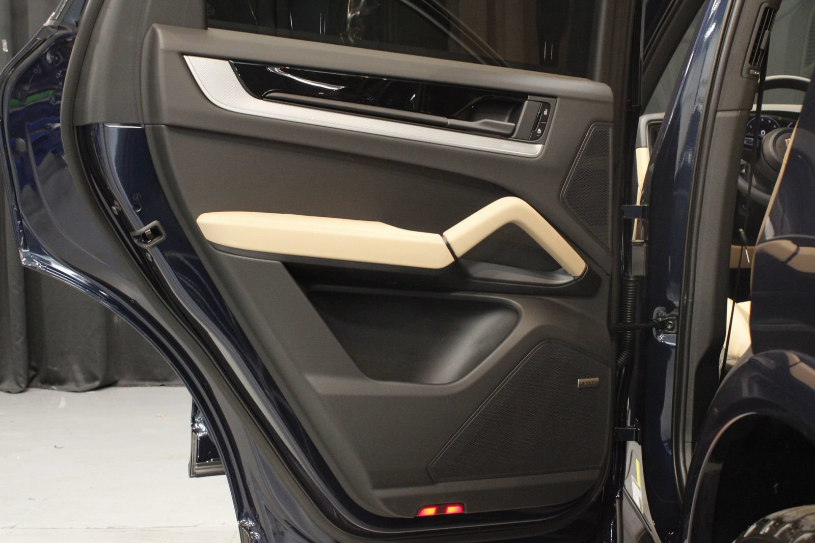 New 2026 Porsche Cayenne AWD/4WD image 17