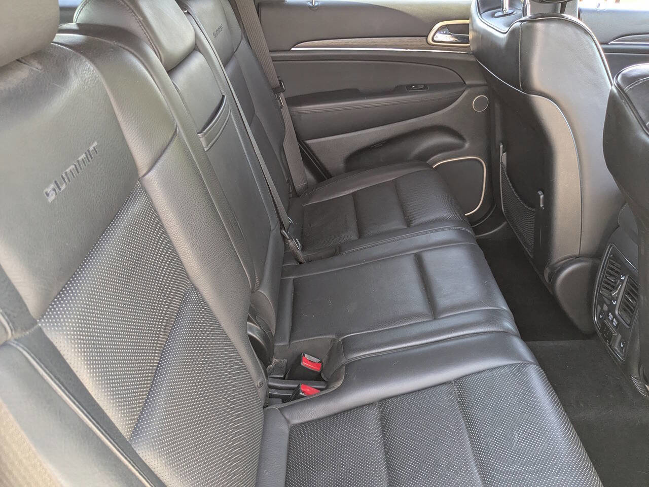 Used 2014 Jeep Grand Cherokee Summit image 13