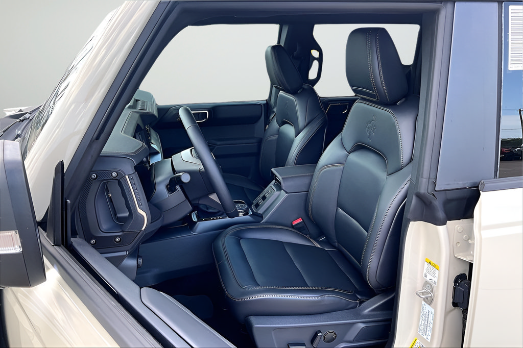New 2025 Ford Bronco Badlands AWD/4WD image 10