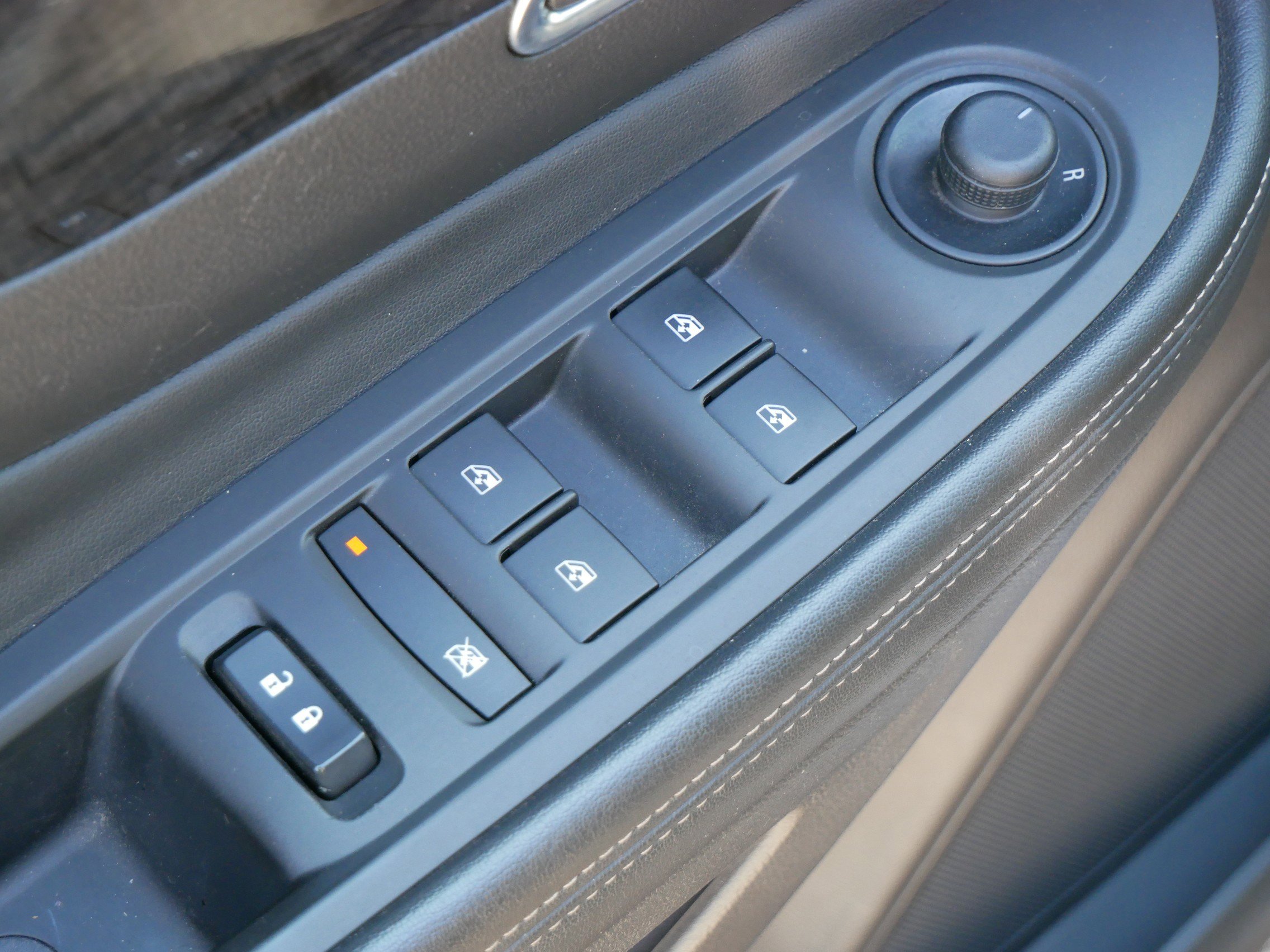 Used 2016 Buick Encore FWD image 17