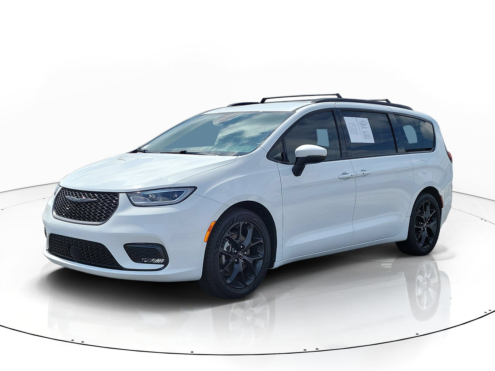 Certified 2023 Chrysler Pacifica Touring-L w/ S Appearance Package FWD image 3