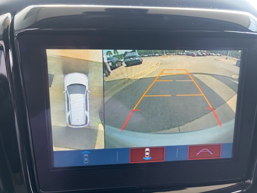 Used 2019 Chevrolet Traverse LT w/ LT Premium Package image 9