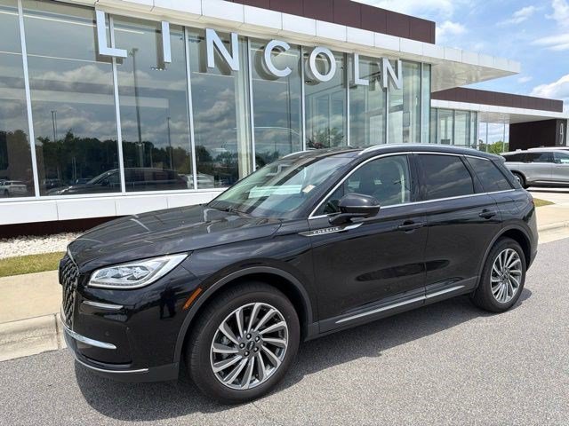 Used 2024 Lincoln Corsair Reserve w/ Equipment Group 201A FWD image 1