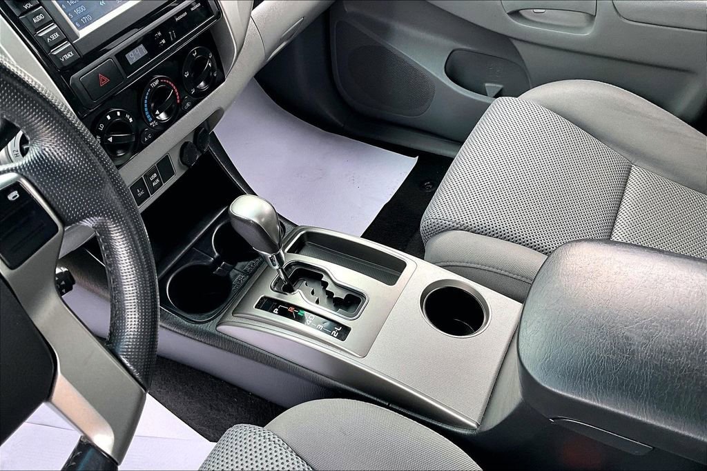 Used 2013 Toyota Tacoma 4x4 Access Cab V6 w/ TRD Off-Road Pkg image 16