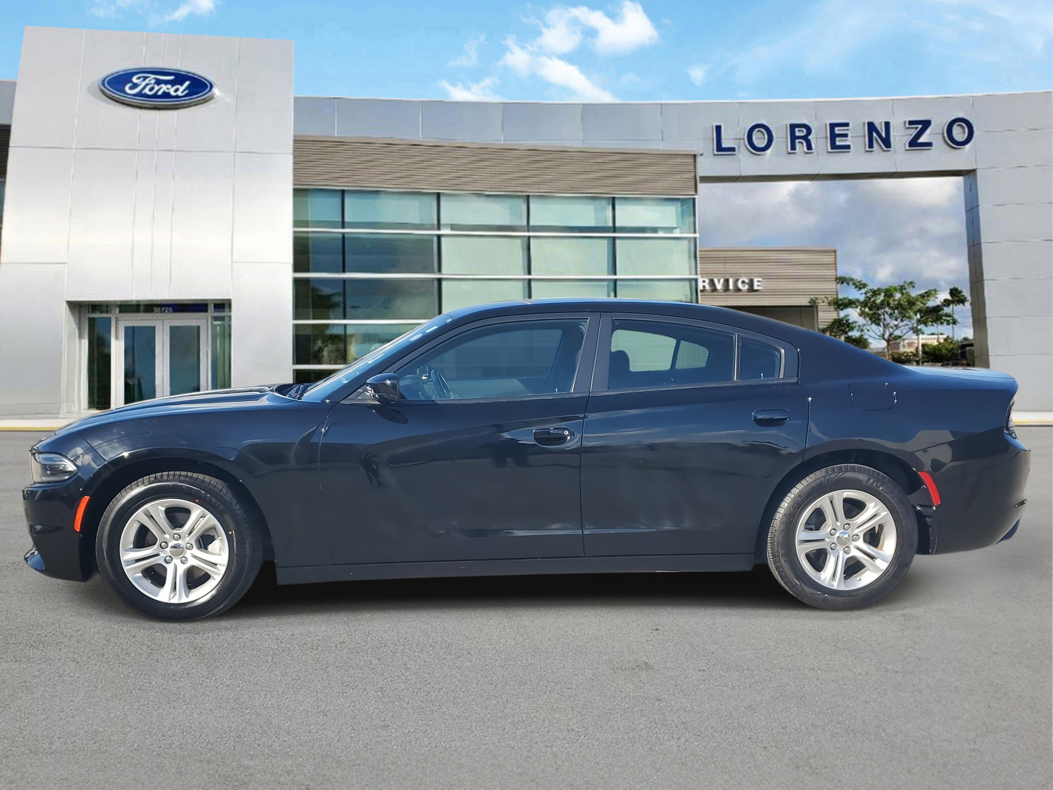 Used 2023 Dodge Charger SXT image 8