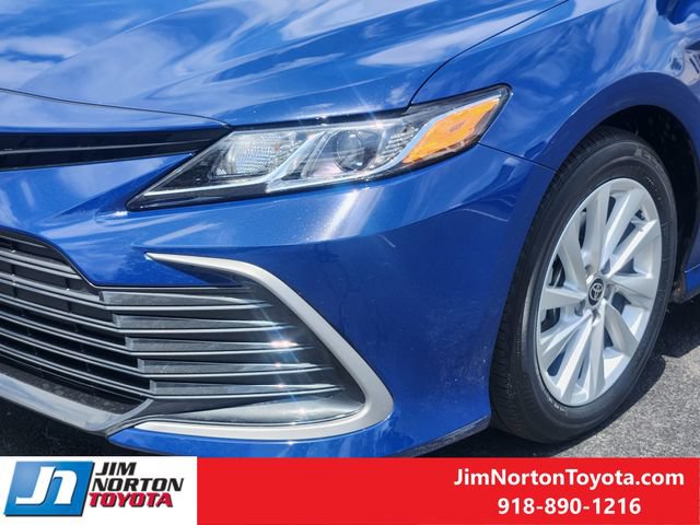 Used 2024 Toyota Camry LE FWD image 11