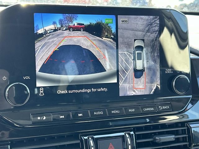 Used 2024 Nissan Pathfinder Platinum image 35