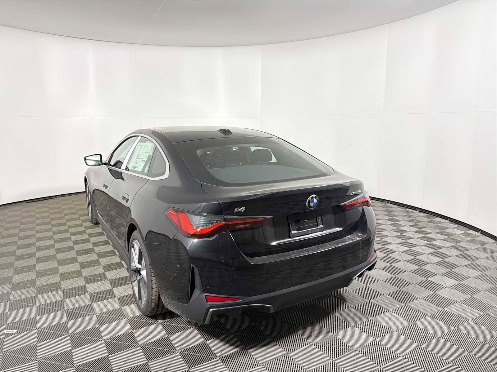 New 2026 BMW i4 xDrive40i w/ Premium Package image 3
