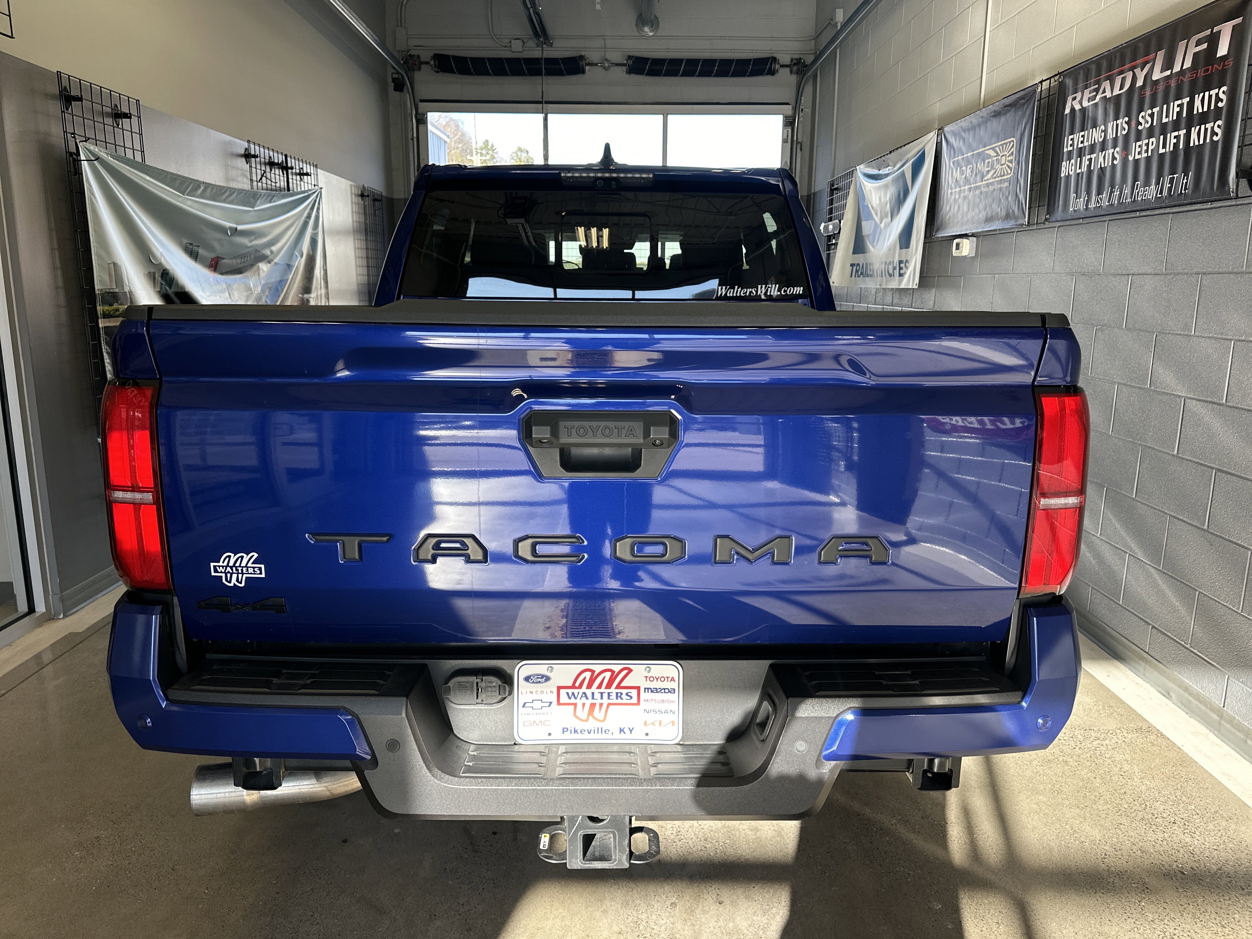 Used 2025 Toyota Tacoma TRD Sport image 6