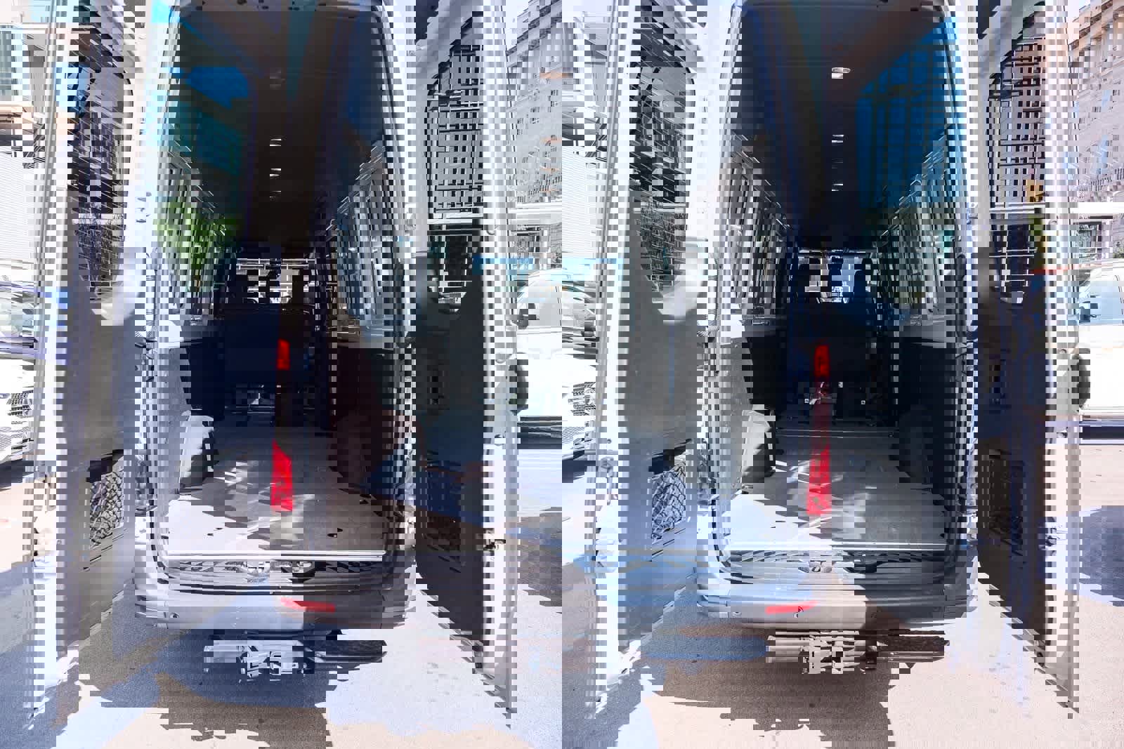 Used 2023 Mercedes-Benz Sprinter 2500 image 25