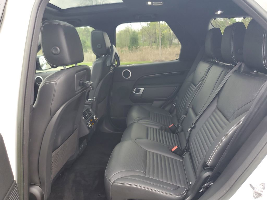 Certified 2023 Land Rover Discovery S R-Dynamic AWD/4WD image 26